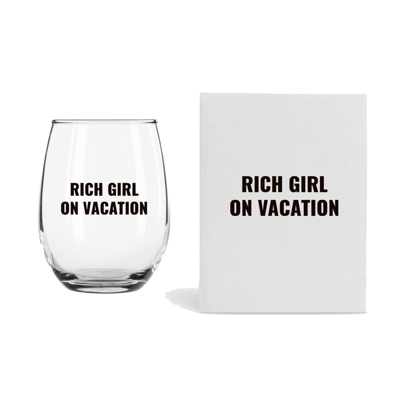 RICH GIRL ON VACATION